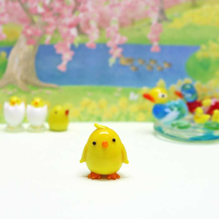 楽天市場】ガラス細工 ひよこちゃんひよこ ヒヨコ 鳥 ミニチュア