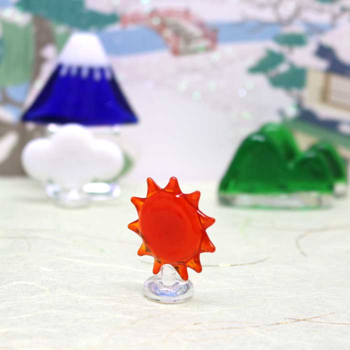 楽天市場】ガラス細工 太陽 太陽 たいよう 天気 気象 自然 ミニチュア