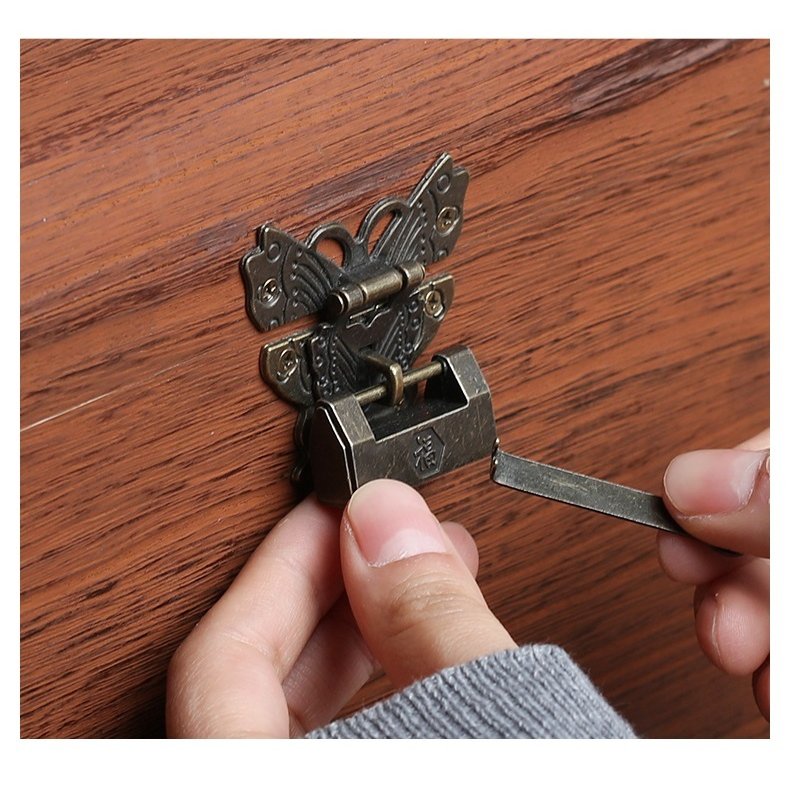 楽天市場】『最大20%OFFクーポン』アンティーク 宝箱 鍵付き 貯金箱