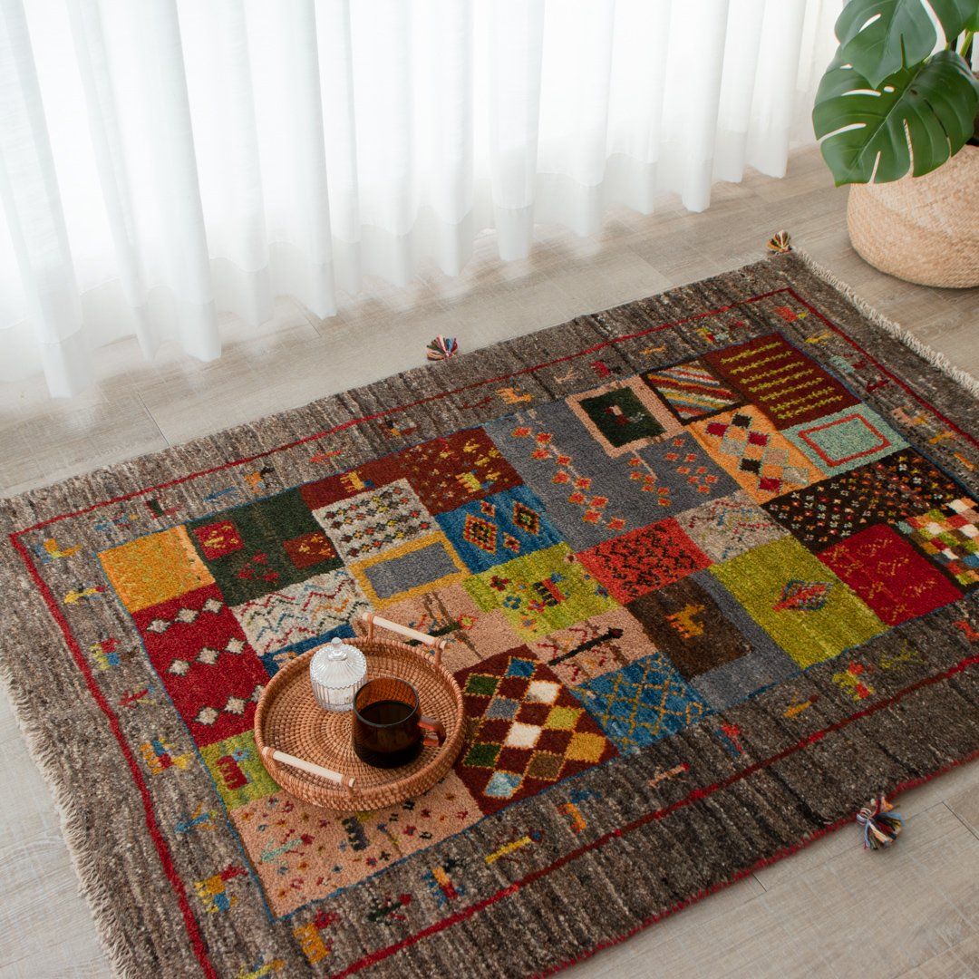 楽天市場】【本場イラン産】101×146cm ギャッベ ラグサイズS（送料無料