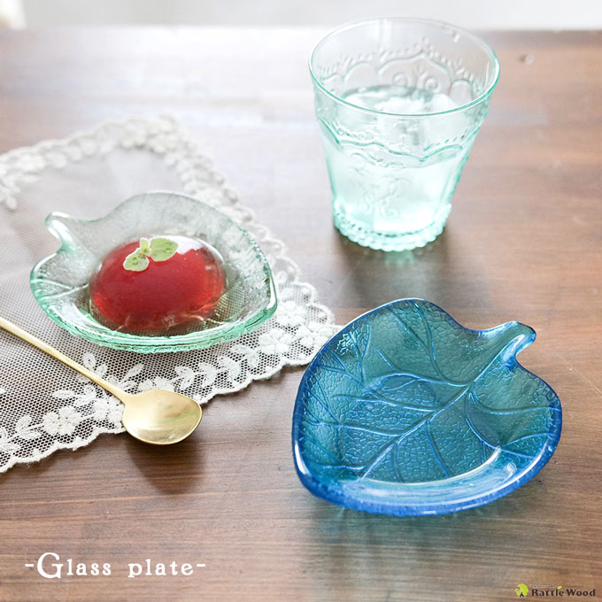 楽天市場】 ガラスリーフプレート 葉っぱ 小皿 夏 涼 取り皿 一品料理