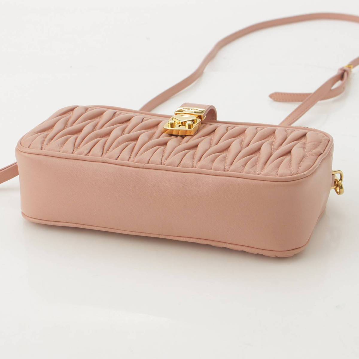 楽天市場】【ミュウミュウ】Miu Miu マテラッセ レザー ショルダー