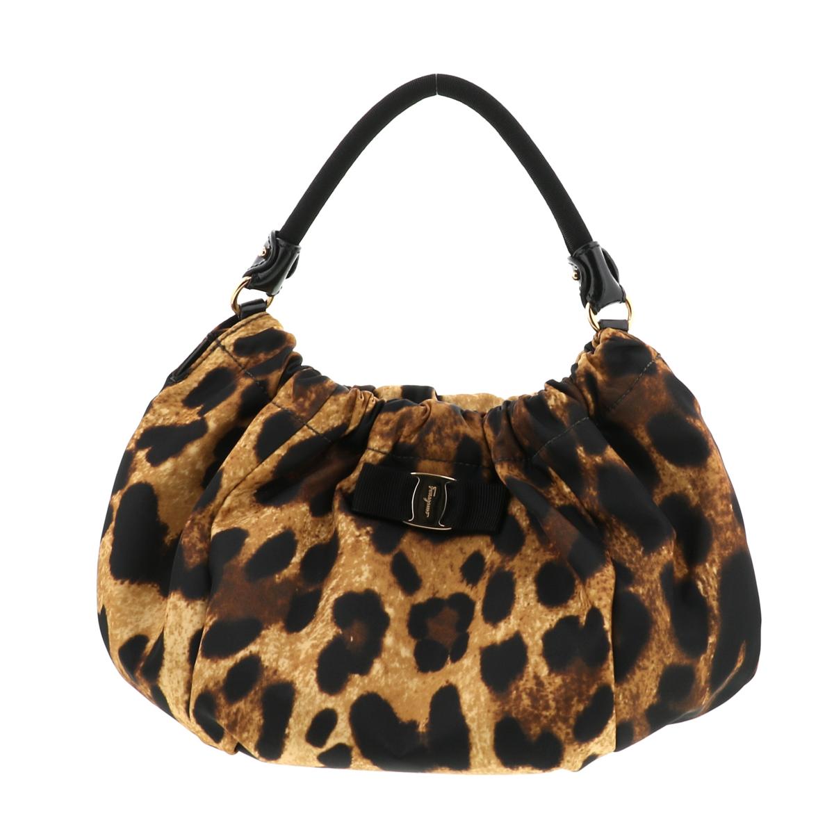 楽天市場】【美品】Salvatore Ferragamo フェラガモ ヴァラ ヒョウ柄