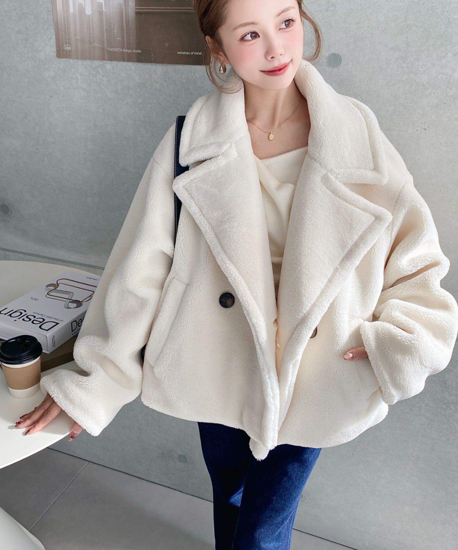 moment+｜ショート丈テディベアボアPコート ジャケット | Rakuten