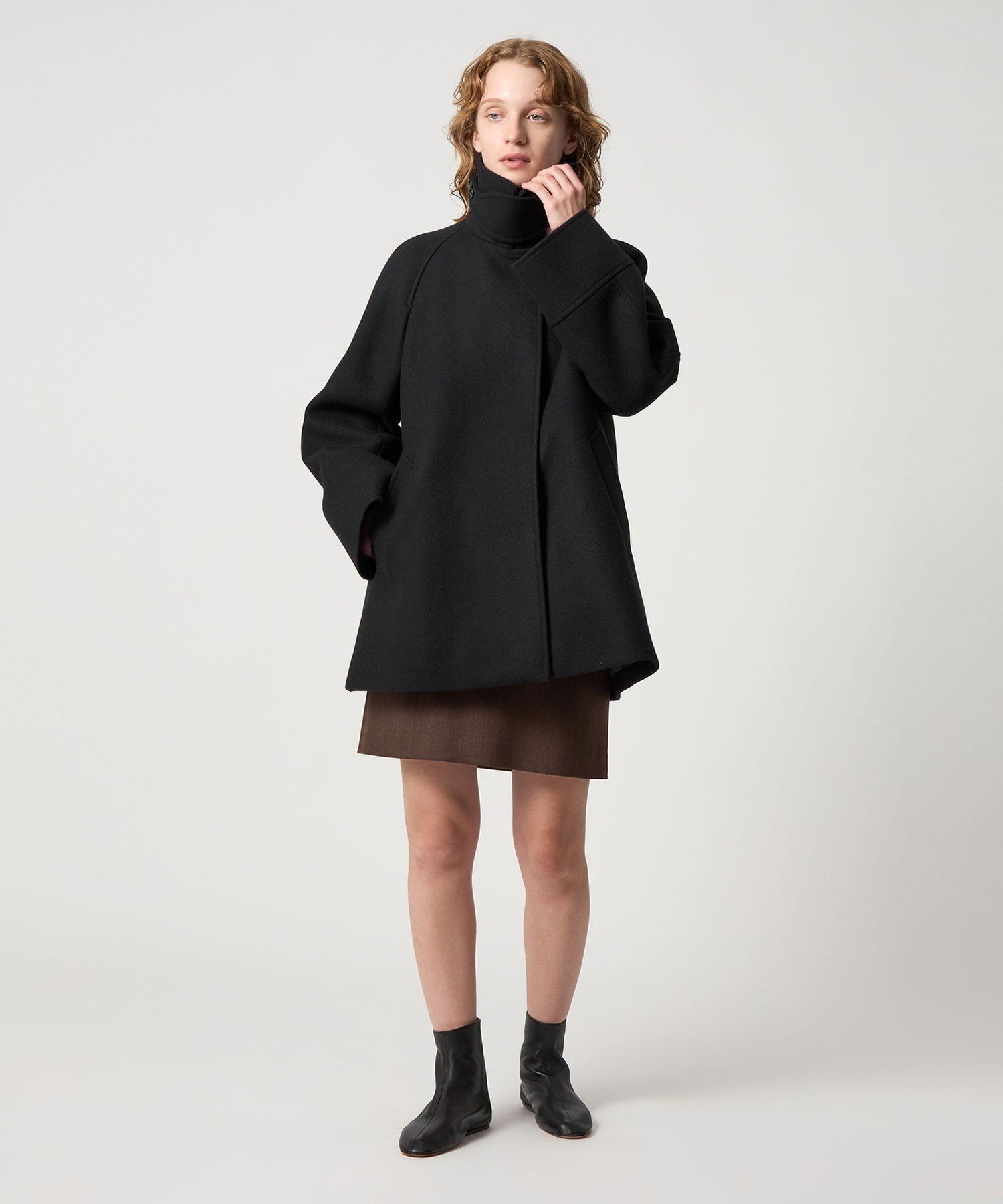 【新品タグ付き】steven alanウールテントショートコートS/Black Steven Alan＞ウール カシミヤ テント ショートコート（STEVEN ALAN