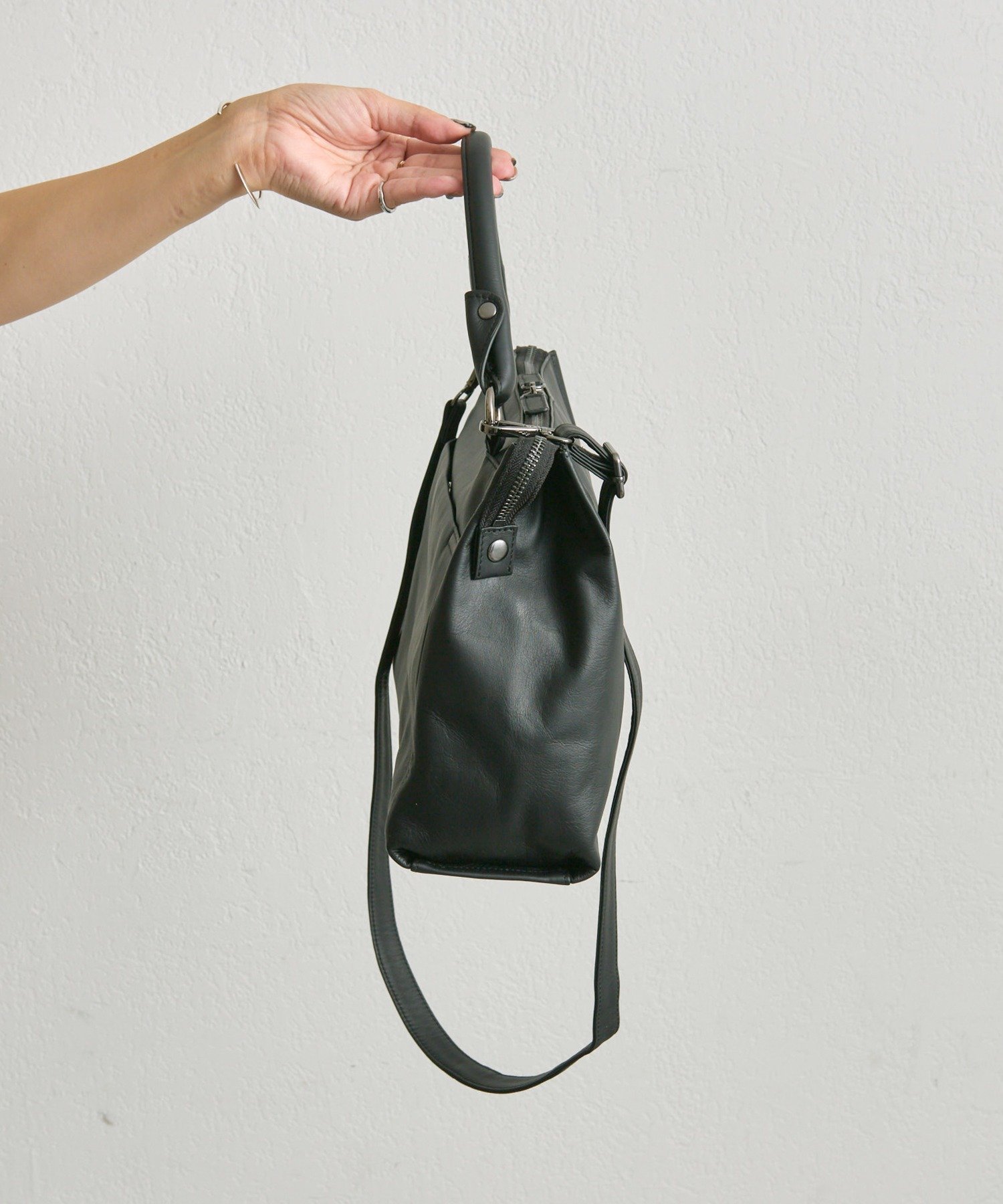 ear PAPILLONNER｜《本革/A4サイズ対応》2wayスクエアショルダーバッグ