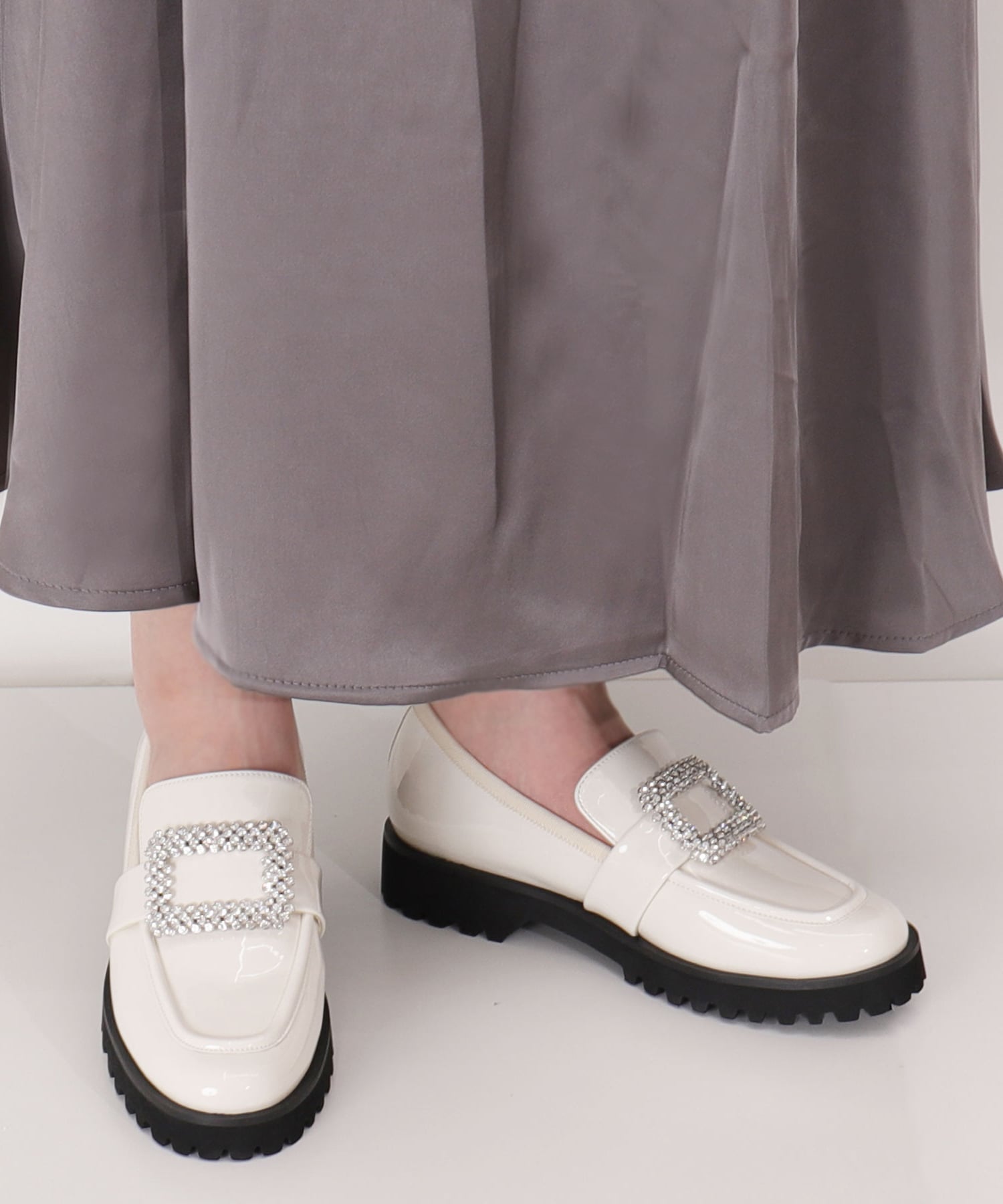 artemis by DIANA｜ビジューバックル厚底ローファー | Rakuten Fashion