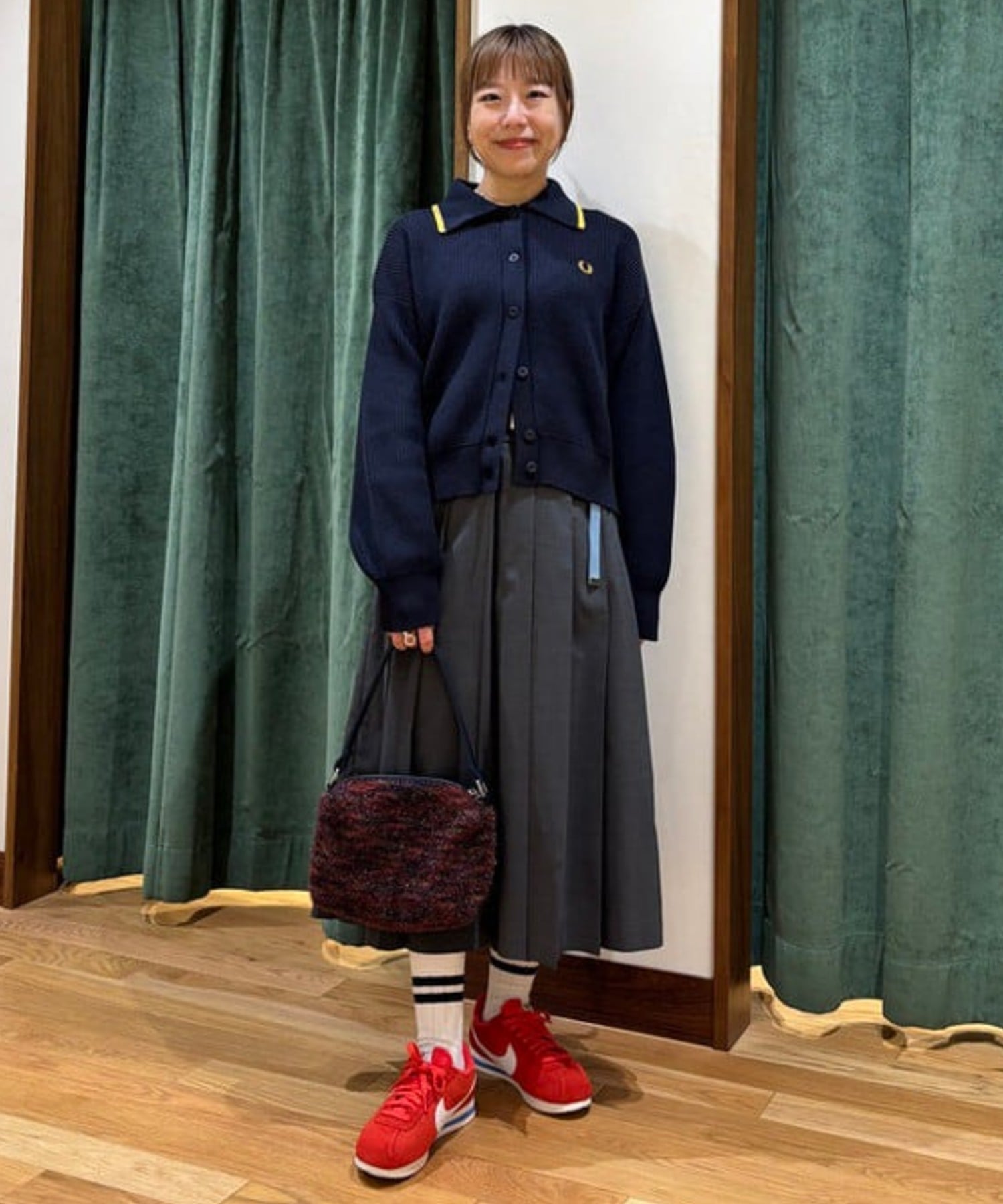 BEAMS WOMEN｜【SALE】【別注】FRED PERRY / Tipped Collar Cardigan