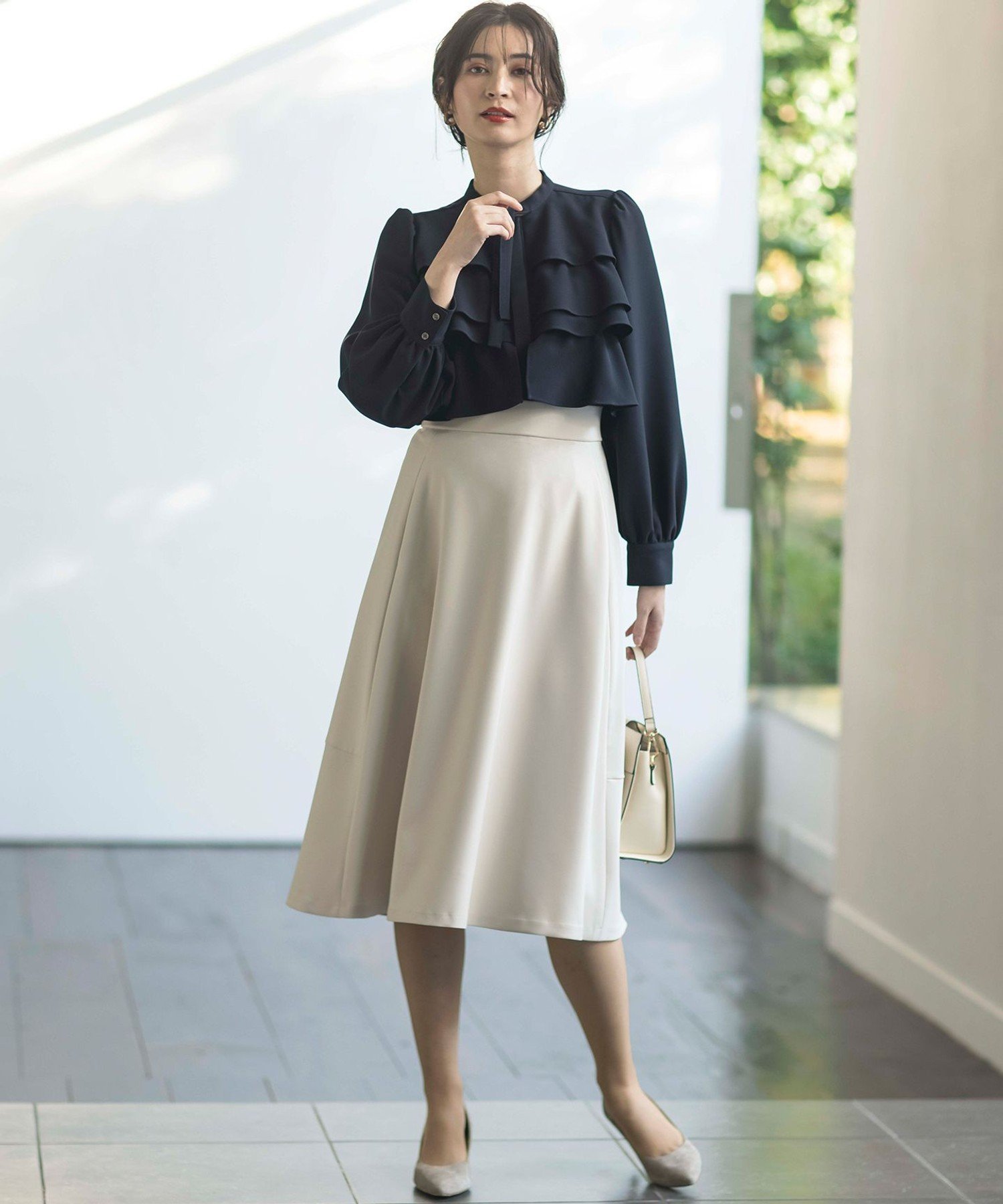 組曲｜【VERY3月号掲載・KUMIKYOKU NAVY】コンフォータブルドレープ