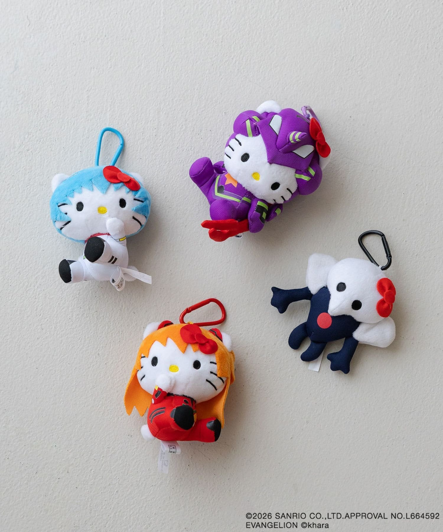 LOWRYS FARM｜【EVA x HELLO KITTY】トイキーホルダー | Rakuten