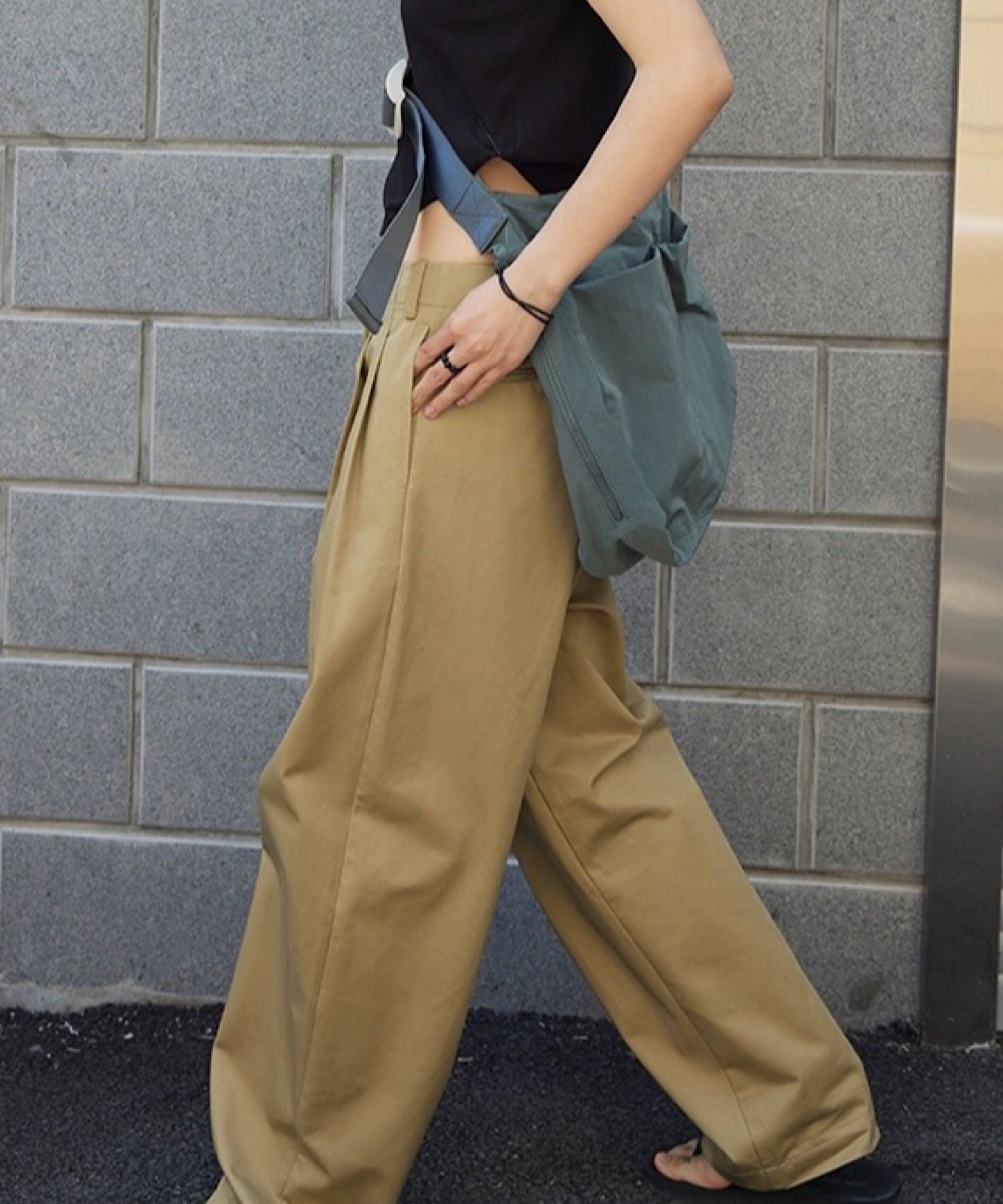 SMILE ORCHID｜タック入りワイドチノパン | Rakuten Fashion(楽天