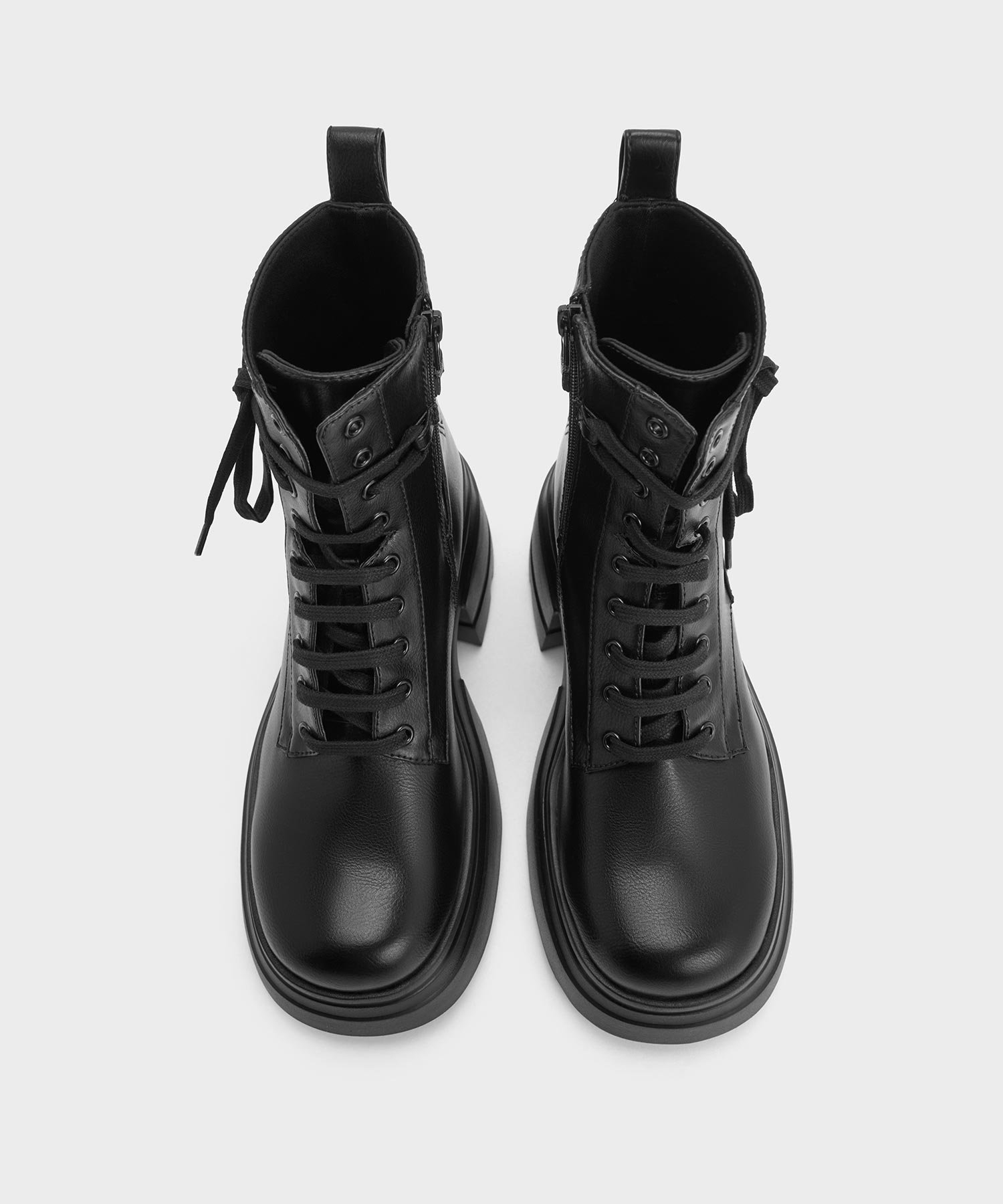 CHARLES & KEITH｜レースアップ チャンキーアンクルブーツ | Rakuten