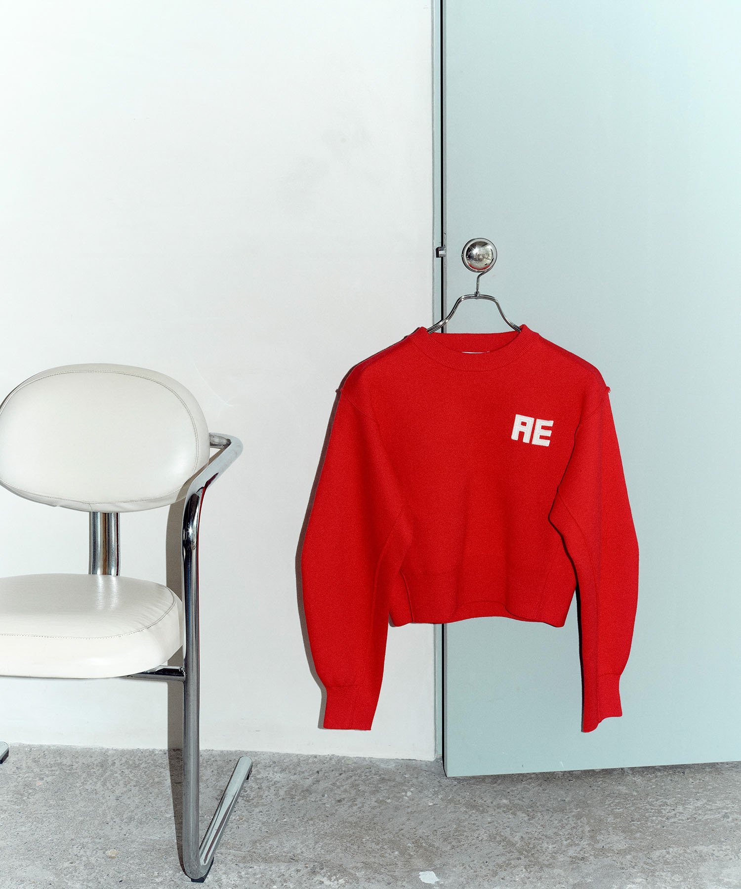 ADAM ET ROPE'｜【サステナブル・洗える】フェルト刺しゅうニットプル