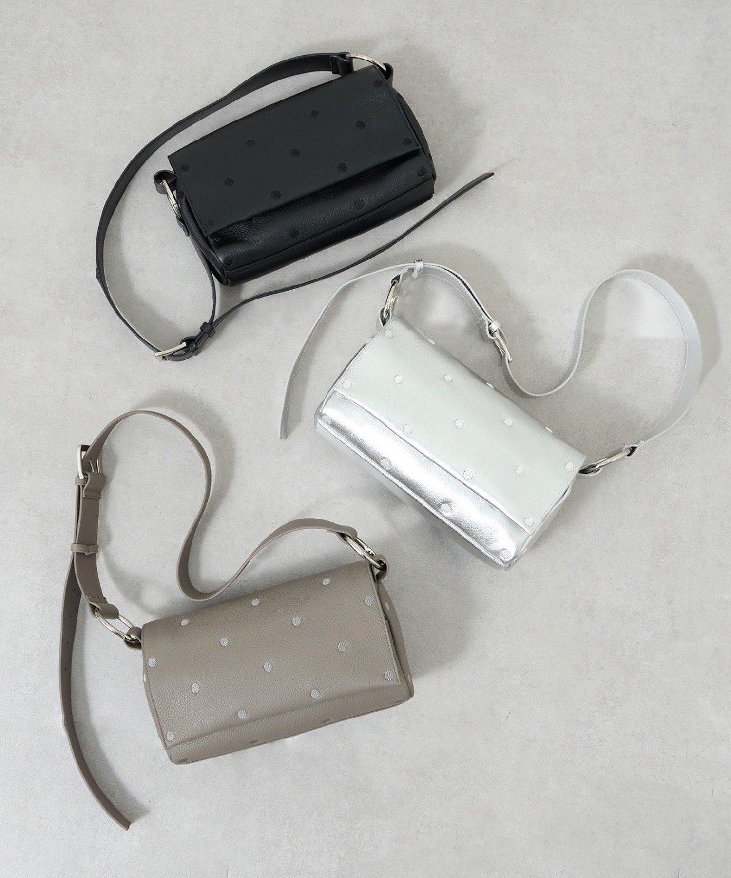 BEARDSLEY｜《本革》ドットボディバッグ | Rakuten Fashion(楽天