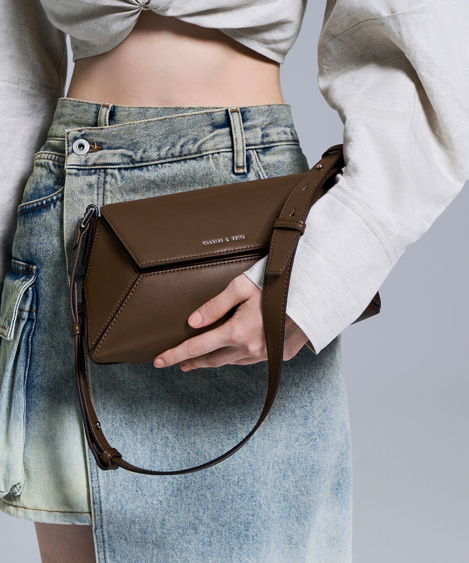 CHARLES & KEITH｜Nasrin ナスリン ジオメトリックショルダーバッグ