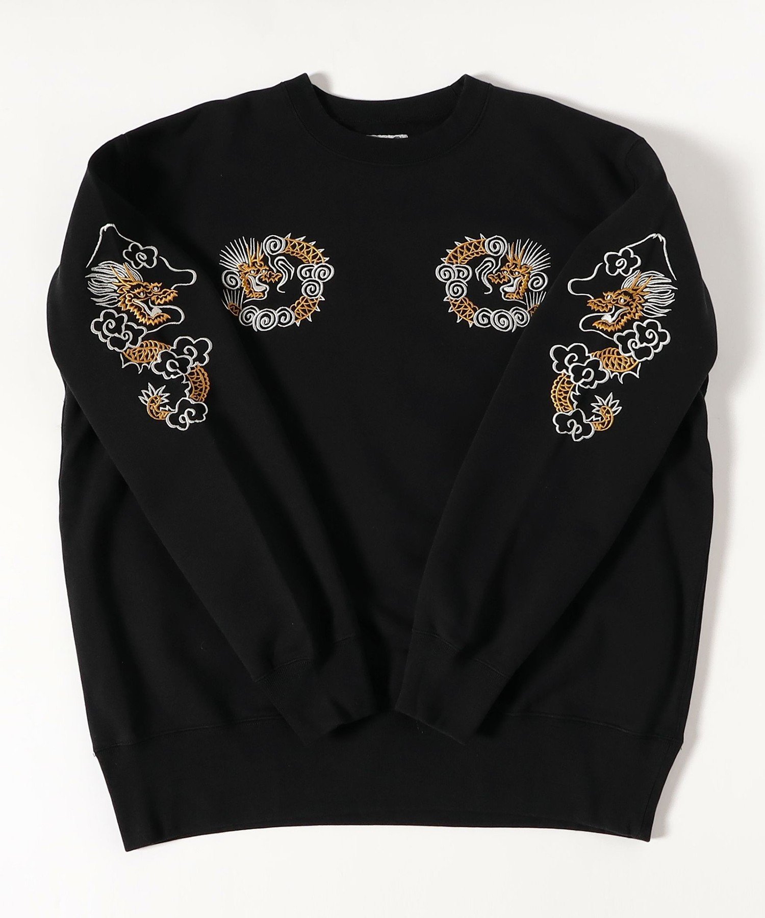 BEAMS MEN｜【別注】テーラー東洋 / SUKA CREW SWEAT EMBROIDERED