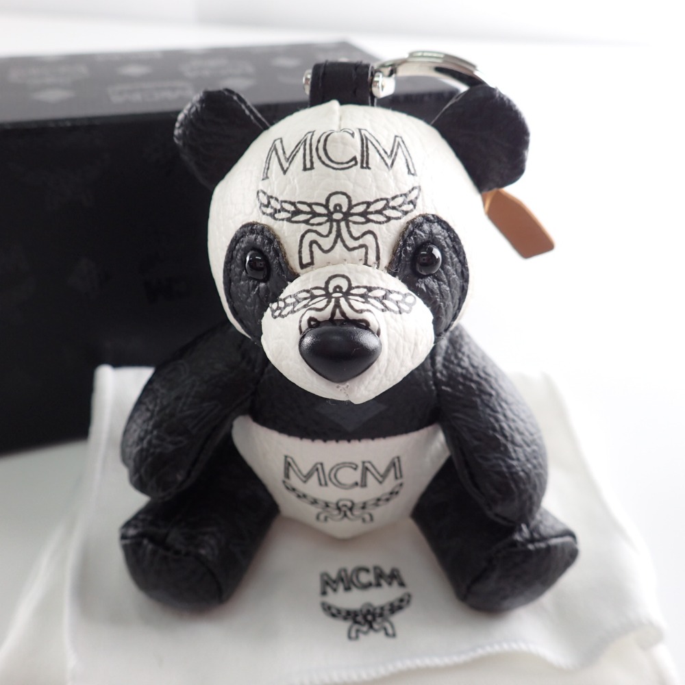 楽天市場】MCMエムシーエム MYZ7SXA18 WT001 パンダ チャーム