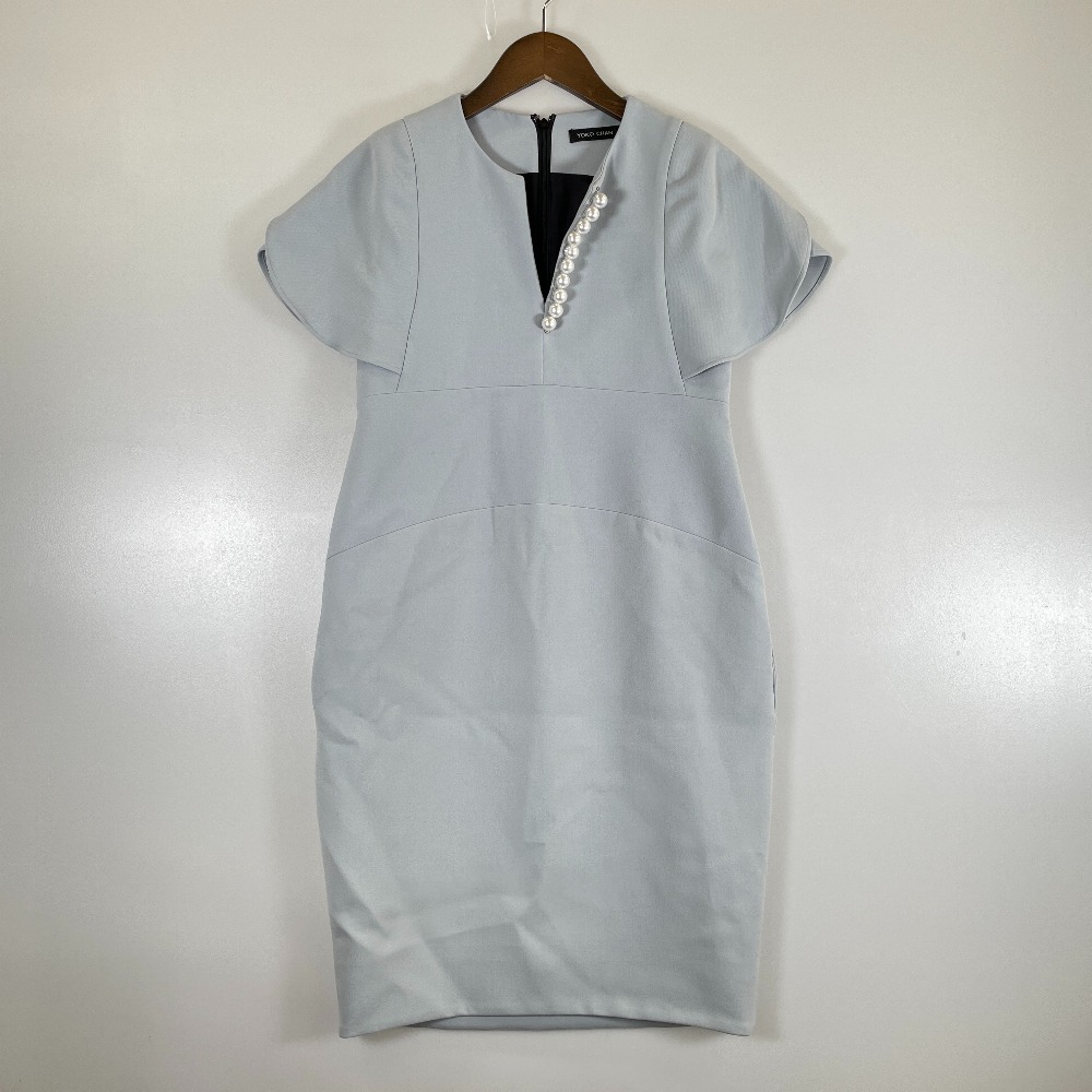 ヨーコチャン【スリットネック パールワンピース】サックスブルー36