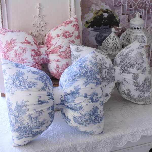 楽天市場】リボン クッション トワルドジュイ リボン型 クッション