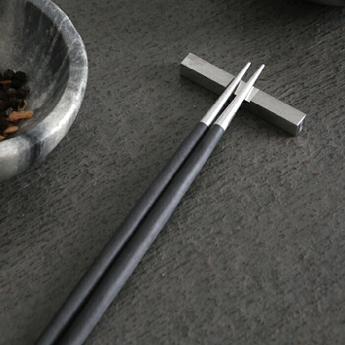 楽天市場】Cutipol 箸 & 箸置き セット GOA BLACK x SILVER