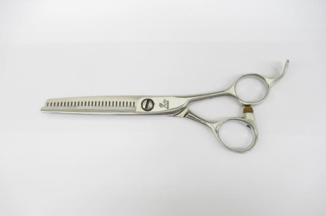 楽天市場】Bランク【光シザー HIKARI ヒカリ】 C&T 726 セニング すき