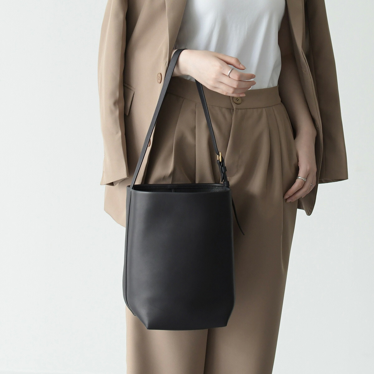 楽天市場】THE ROW ザ・ロウ バッグ 鞄 ショルダーバッグ ハンドバッグ