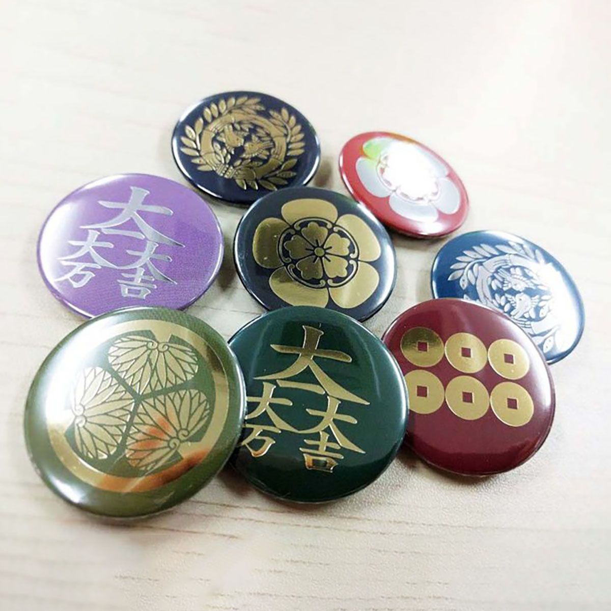 楽天市場】戦国武将 箔押し缶バッジ [ 日本製 缶バッヂ φ37mm 伊達政宗