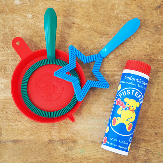 楽天市場】シャボン玉 おもちゃ シャボン玉液 安全 しゃぼん玉 子供 外