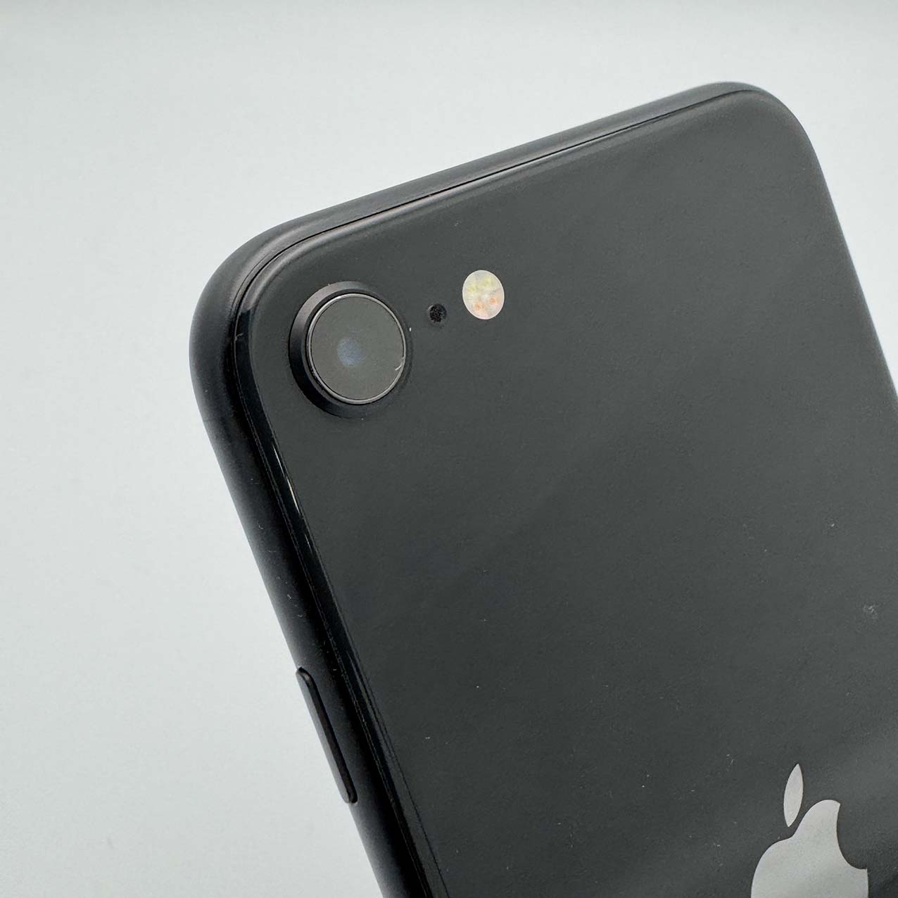 楽天市場】安心の1年保証！ iPhoneSE 第2世代 64GB 本体 バッテリー