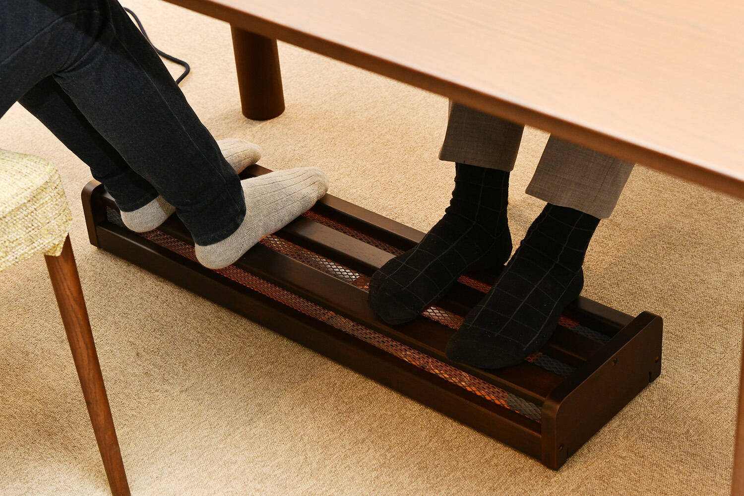 楽天市場】【半額☆200円OFF】25日0時～ 木枠フットヒーター 幅49cm 幅