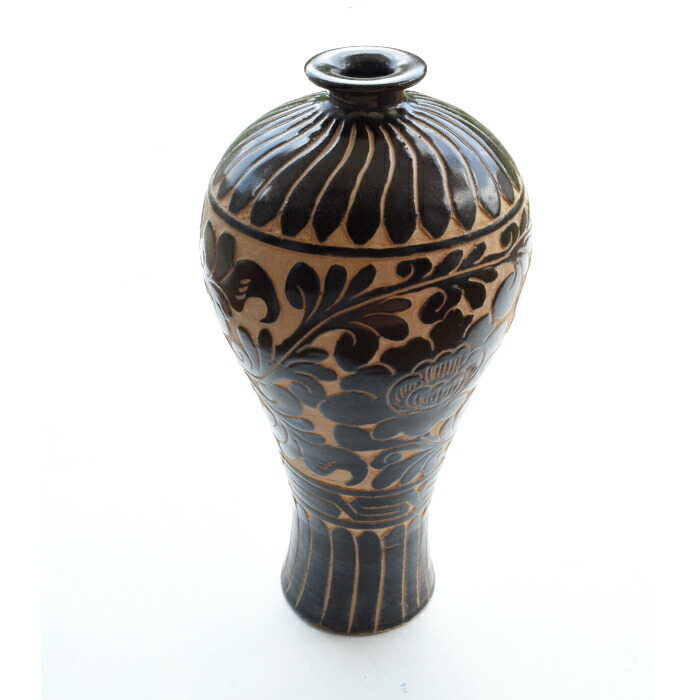 楽天市場】宋代ふう 磁州窯 壺、花瓶 黒釉纏枝紋 梅瓶/骨董 : つばきや