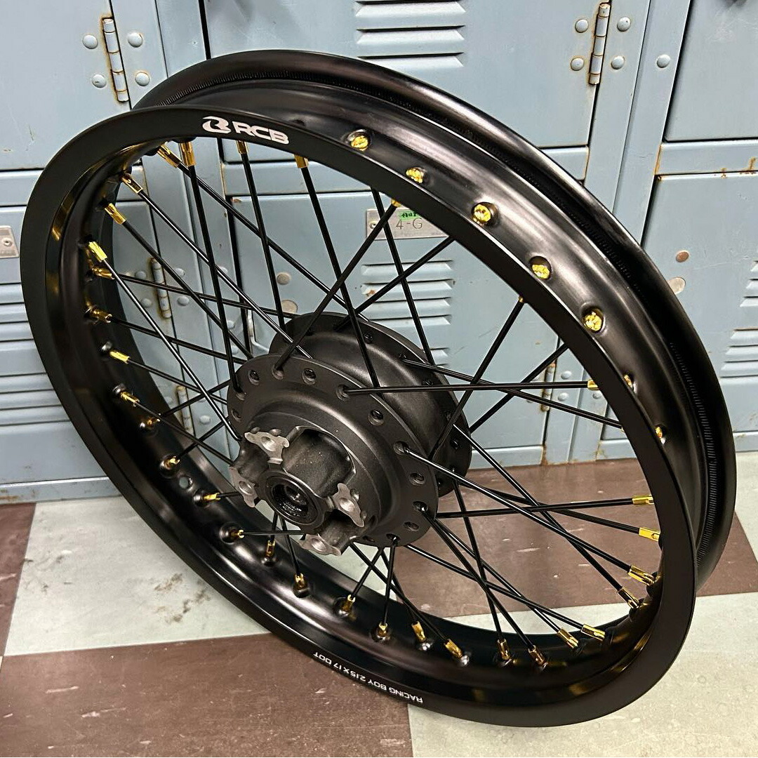 楽天市場】【予約3/26頃出荷】【前後セット】 RCB 2.50 × 17 36穴