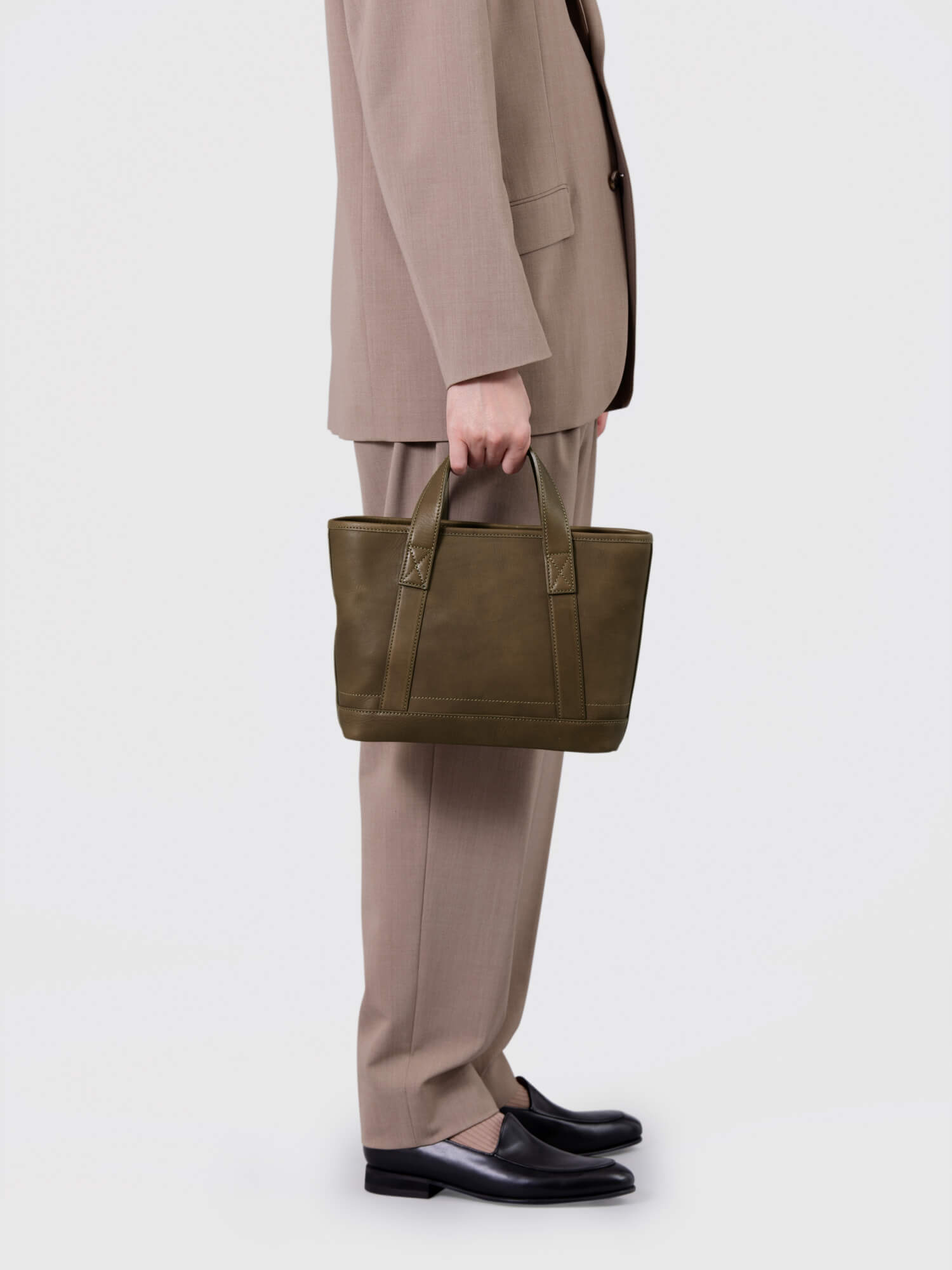 楽天市場】【土屋鞄公式】 ビークル ハンディストックトート : 土屋鞄