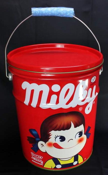 楽天市場】ペコちゃんスツール缶 2013ティッシュクッション付き【新品