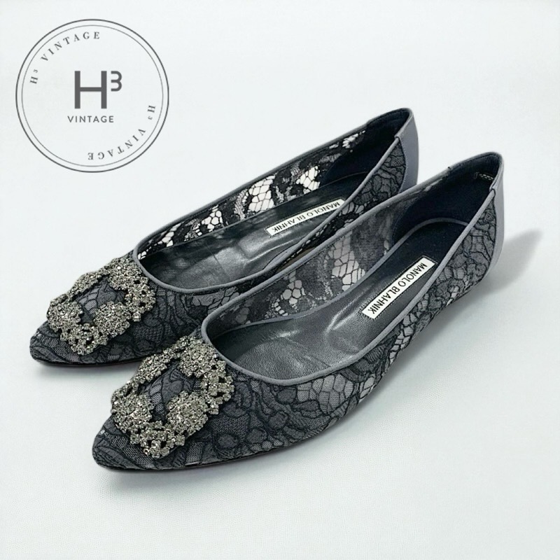 マノロブラニ ビジューハンギシフラットシューズ 【公式通販】