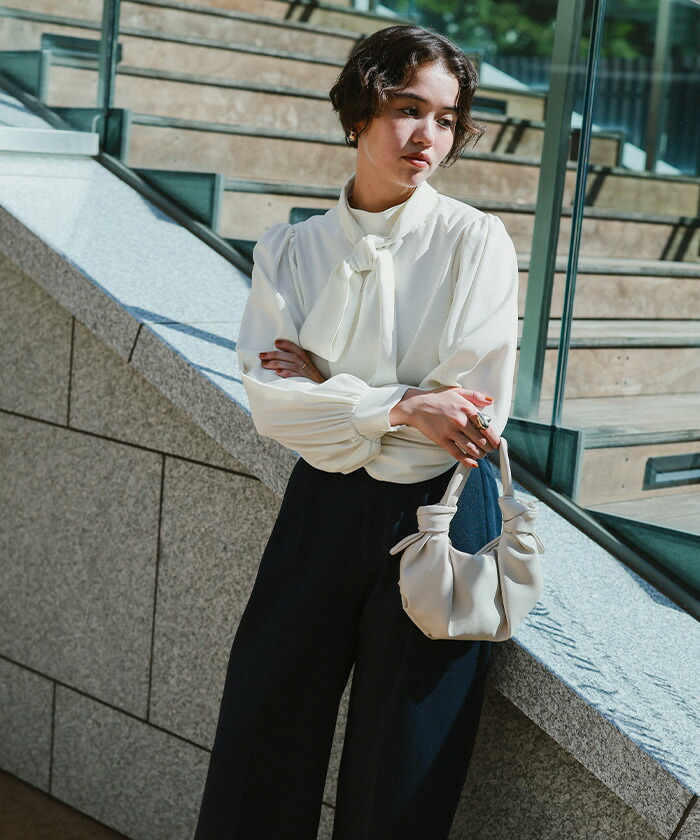 楽天市場】【クーポン利用で4117円】リボンボウタイブラウス トップス