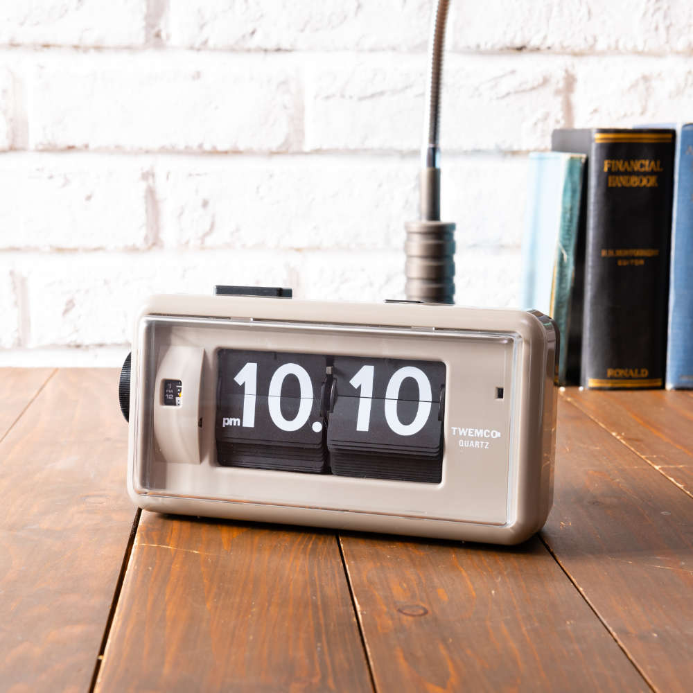 TWEMCO パタパタ時計 クオーツ クリーム色 TWEMCO パタパタ時計