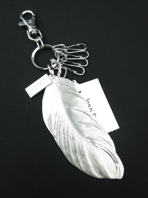 楽天市場】Jean Paul GAULTIER / フェザーキーホルダー ジャンポール