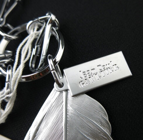 楽天市場】Jean Paul GAULTIER / フェザーキーホルダー ジャンポール