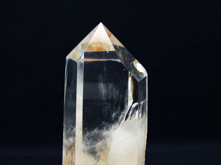 楽天市場】水晶 六角柱 水晶 ポイント 虹入り 台座付属 天然水晶 浄化