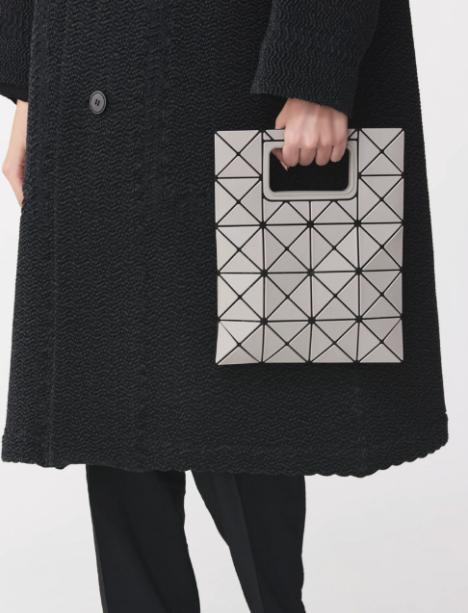 楽天市場】【あす楽】【海外配送可】【送料無料】【入手困難】BAOBAO