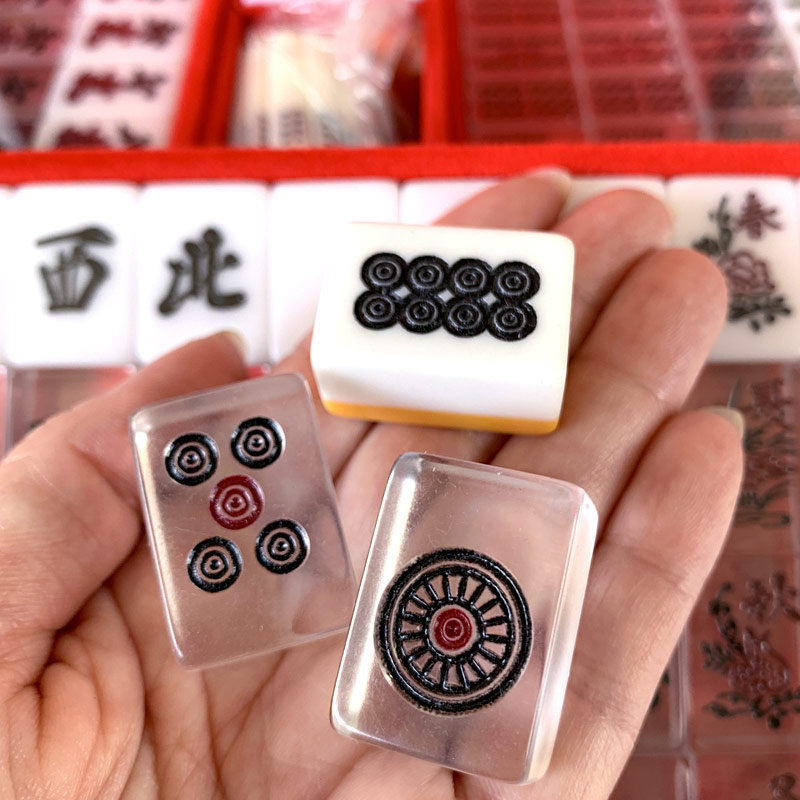 ☆廃版・希少☆ アカギ「クリア麻雀牌」（透明牌） ☆廃版・希少