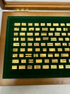 楽天市場】フランクリンミント 1983年 万国の公式国旗 金・銀セット