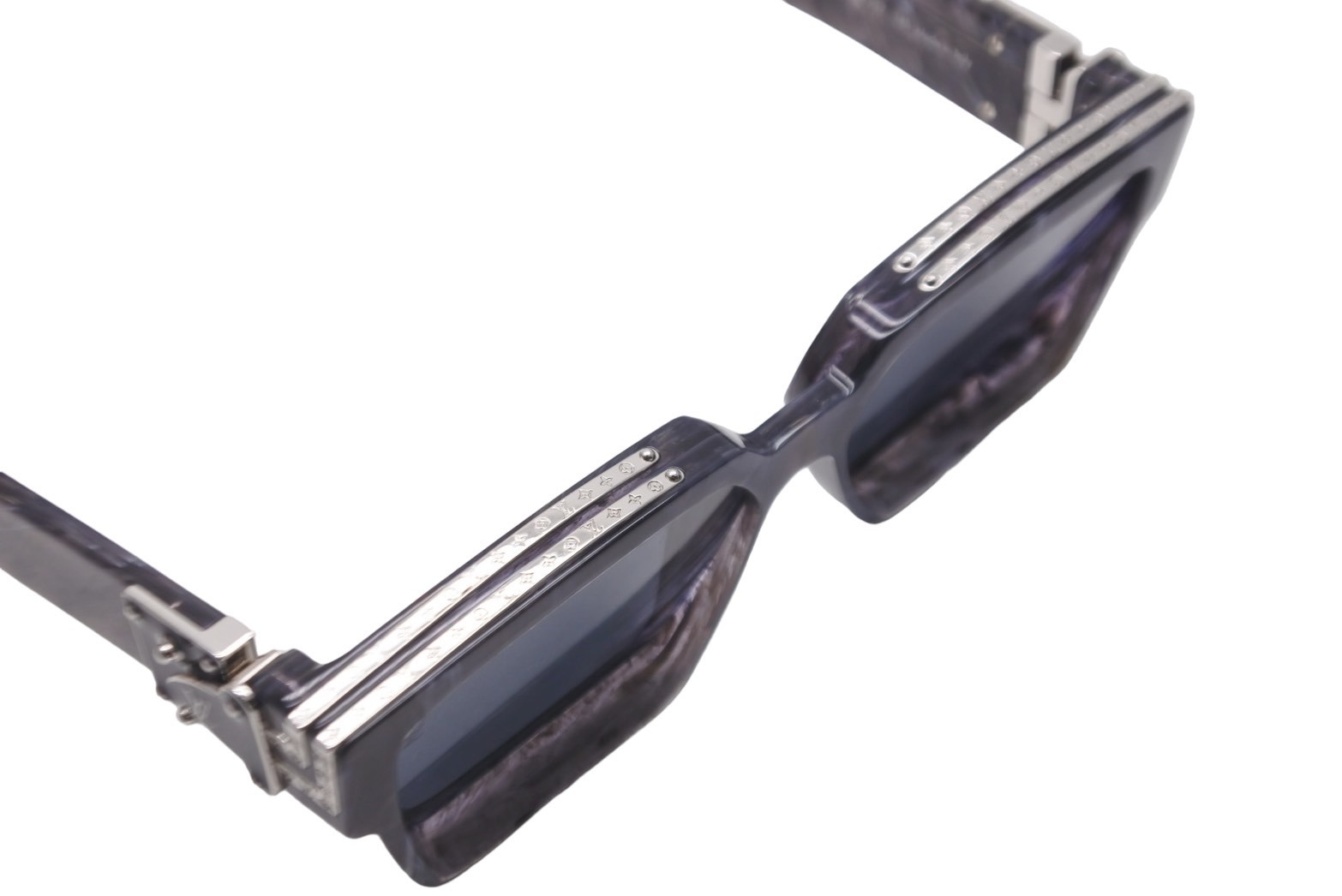 楽天市場】極美品 LOUIS VUITTON ルイヴィトン サングラス 1.1