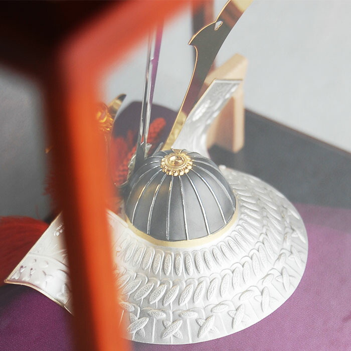 楽天市場】純銀 兜 4号(剣付) 五月人形 銀細工 関工芸 武比古