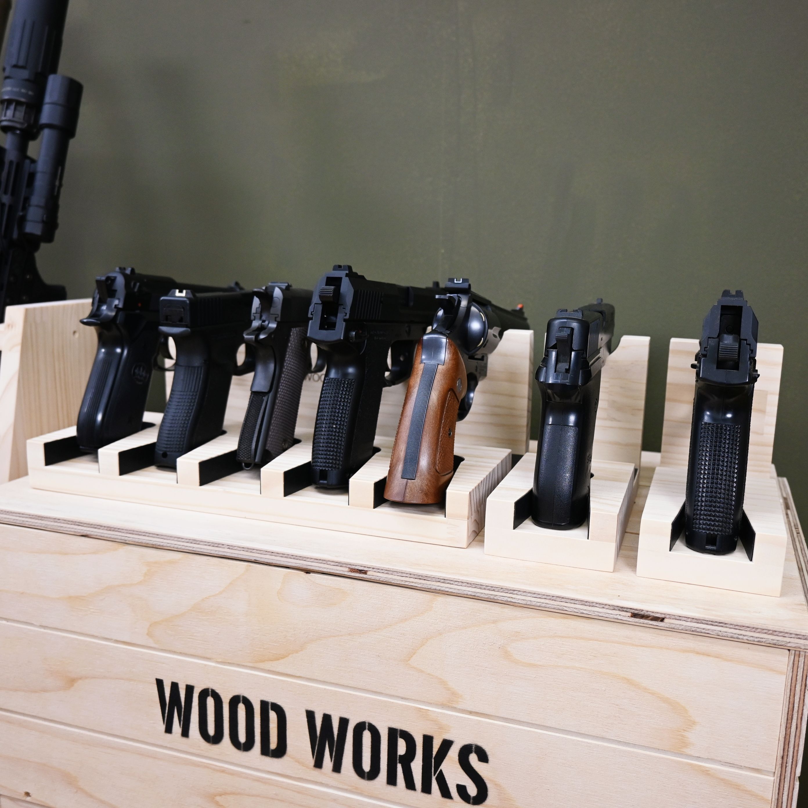 楽天市場】月間優良ショップ連続受賞 WOODWORKS ガンスタンド 5丁掛