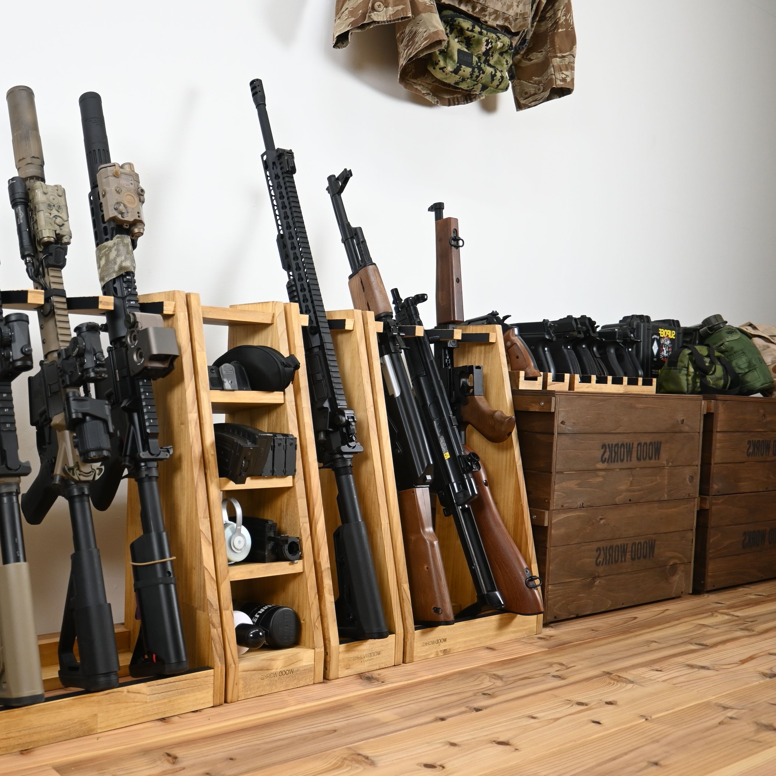 楽天市場】月間優良ショップ連続受賞 WOODWORKS ガンラック 3丁掛 +
