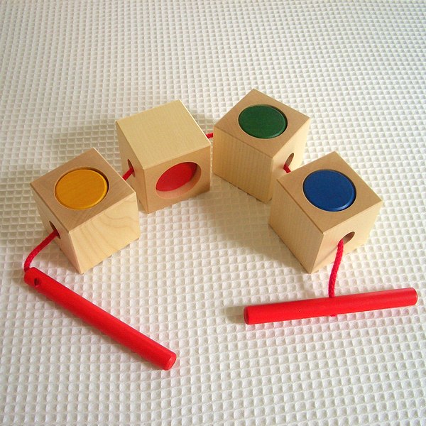 スイス neaf ネフ社 ルナ 積み木 木のおもちゃ 知育玩具 ネフ ネフ社 naef リグノ 積み木 木のおもちゃ 知育玩具 積木 Ligno