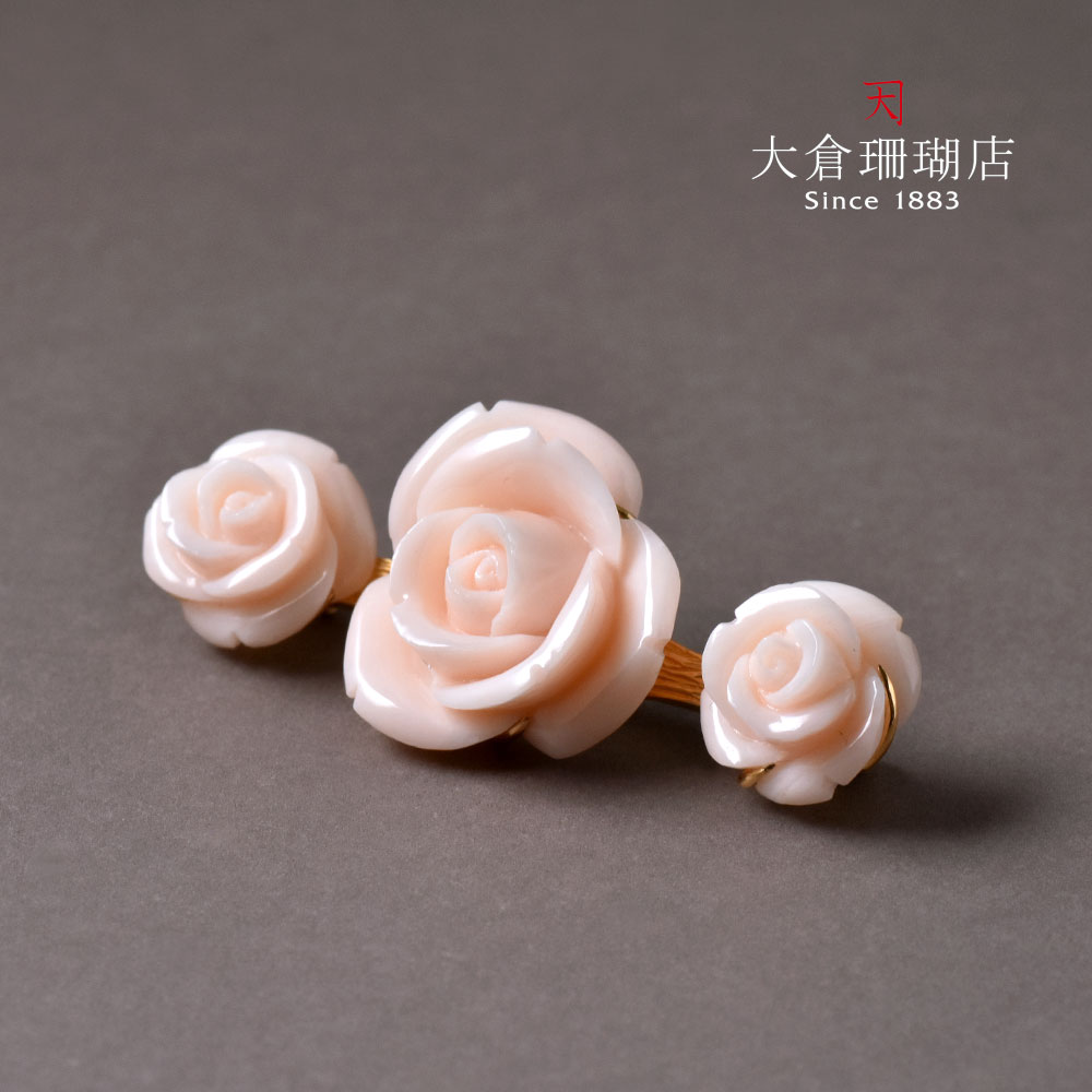 珊瑚　本さんご　ブローチ 珊瑚 花 彫刻 翡翠 葉 彫刻 フラワーモチーフ 楽天市場】ピンク ミッド珊瑚 ブローチ 帯留め 花 彫刻 無染色 SANSUI