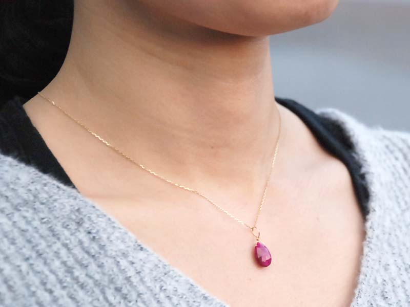 楽天市場】ピンクサファイア チャーム ペンダント トップ 18金 K18